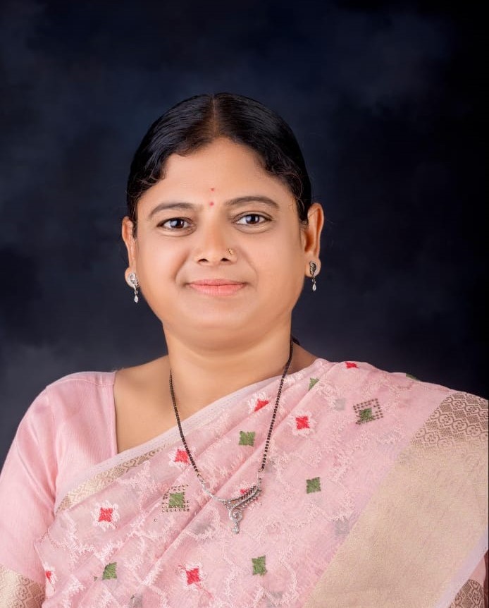 Smt. MANISHA SUBHASHRAO DHAKNE